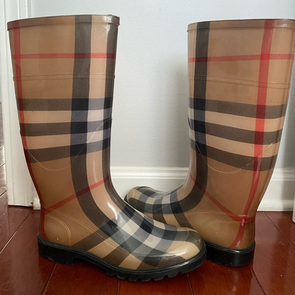 Authentic Burberry Rubber Rain Boots 36